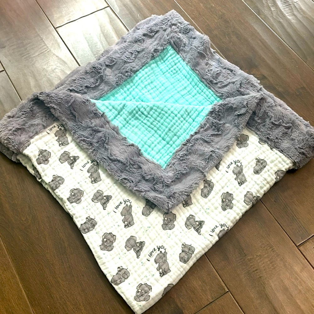 Aspyn Grove boutique baby blanket